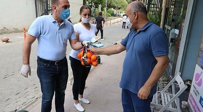 Efes Selçuk Belediyesi vitamin dağıttı