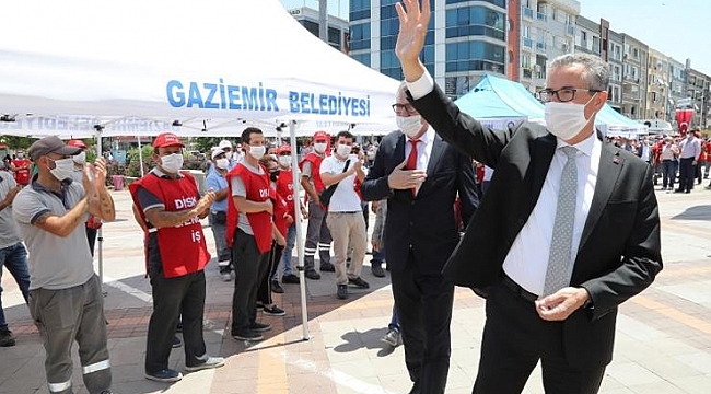Gaziemir’de toplu sözleşmeye gecikmeli kutlama