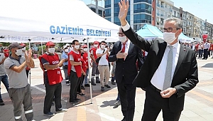 Gaziemir’de toplu sözleşmeye gecikmeli kutlama