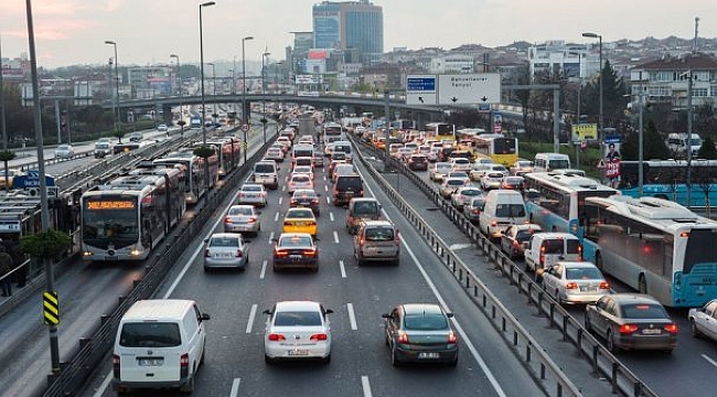 İstanbul trafiğine mesai çözümü! Prof. Dr. Ilıcalı: Kademelendirme yapacağız