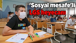İzmir'de öğrencilerin 'sosyal mesafe'li LGS heyecanı