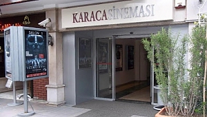 İzmir'in kapısı sokağa açılan tek sineması geri dönüyor
