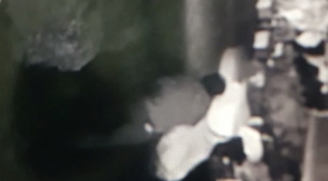 Telefon hırsızlarını güvenlik kamerası yakalattı!