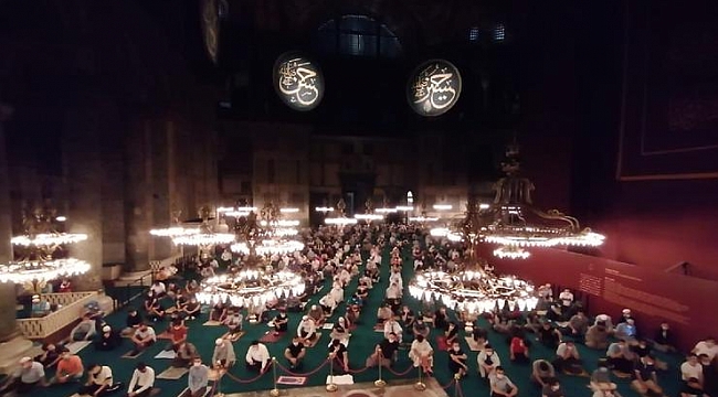 Ayasofya Camii’nde yoğunluk sürüyor