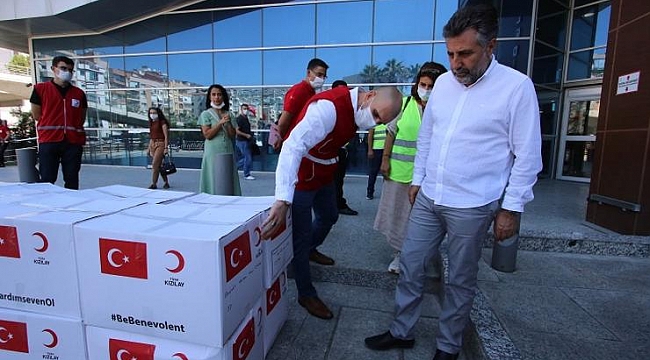 Bayraklı'da çocuklara bayram sürprizi