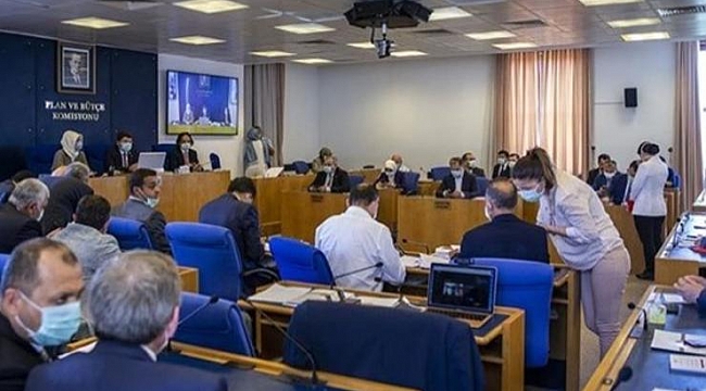 ‘Çoklu baro’ teklifi komisyonda kabul edildi