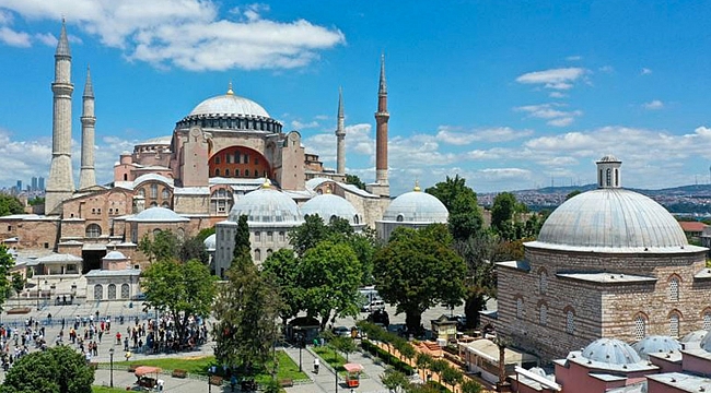 Katolik rahipten Türkiye'ye Ayasofya övgüsü