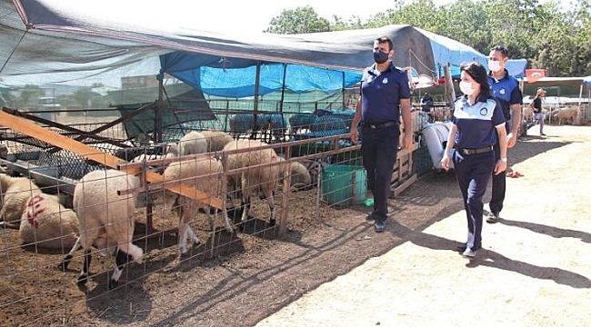 Menderes’te kurban satış yerleri hazır