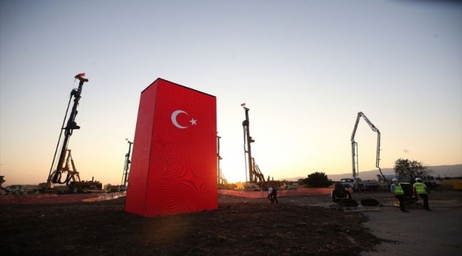 Yerli otomobilin fabrikasına temel atıldı