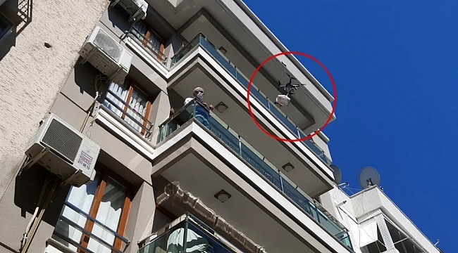 Kurbanı drone ile dağıttı, sosyal mesafeye dikkat çekti