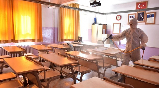 Bornova’da ilkokullara Korona temizliği