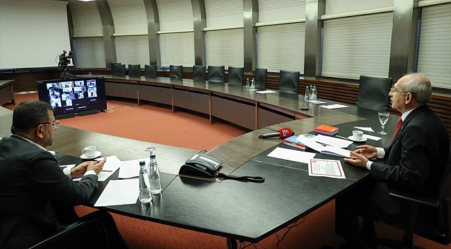 Kılıçdaroğlu, İzmir esnafıyla görüştü