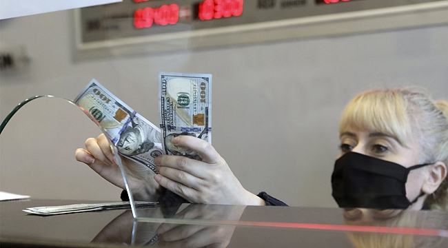8 lirayı aşan dolar daha da yükselir mi? Uzmanlardan dolar için kriz iddiası