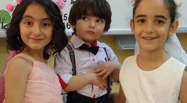 Anne ve 3 çocuğu enkazdan çıkarıldı