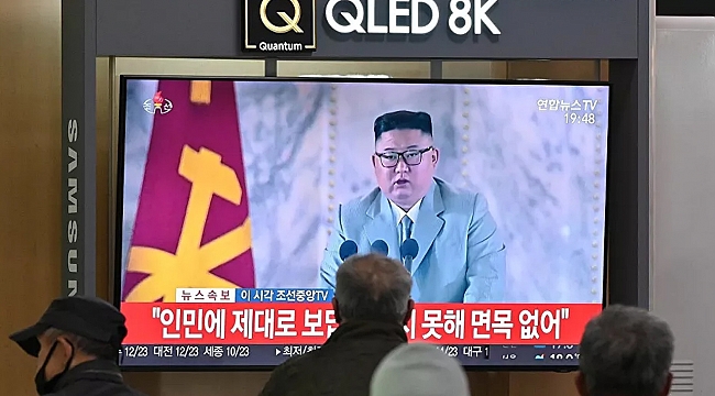 Kuzey Kore askeri geçitte ilk kez tanıttı: Yeni balistik füzesi Pukguksong 4-A