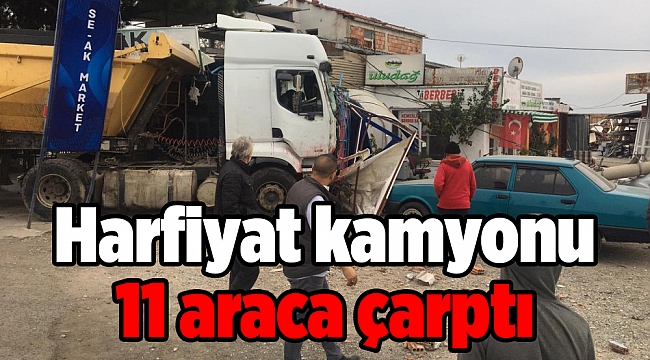 Harfiyat kamyonu 11 araca çarptı.. O anlar güvenlik kamerasına yansıdı