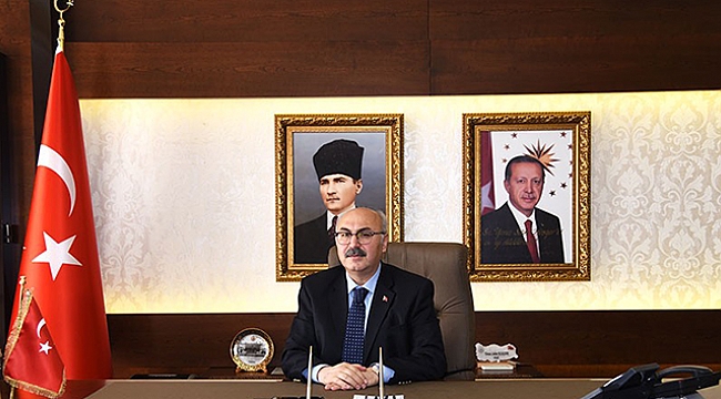 İzmir Valisi Yavuz Selim Köşger korona virüse yakalandı 