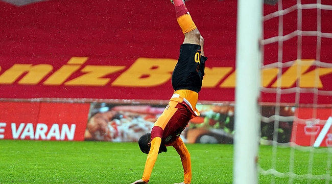 Cİm Bom gol oldu yağdı!