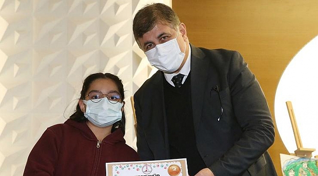 Karşıyaka Belediyesi’nden hayvansever çocuklara ödül