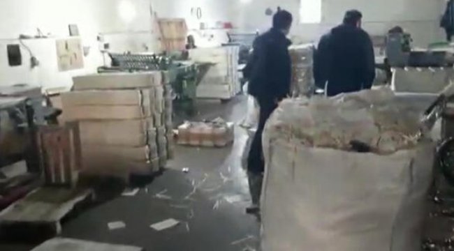 Korsan kitap basan matbaalara baskın