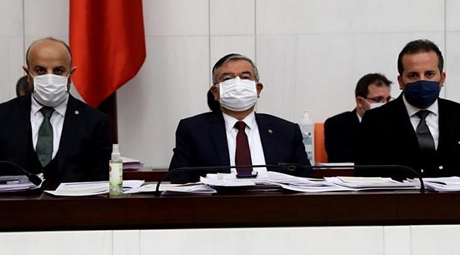 Muhalefet yeni yasaya tepkili: 'Ordumuz tarikat ve cemaatlerin ordusu olmayacak'