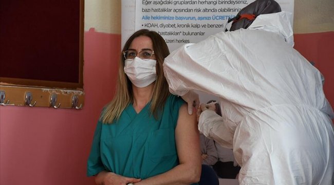 Öğretmenlerin koronavirüs aşılama takvimi belli oldu