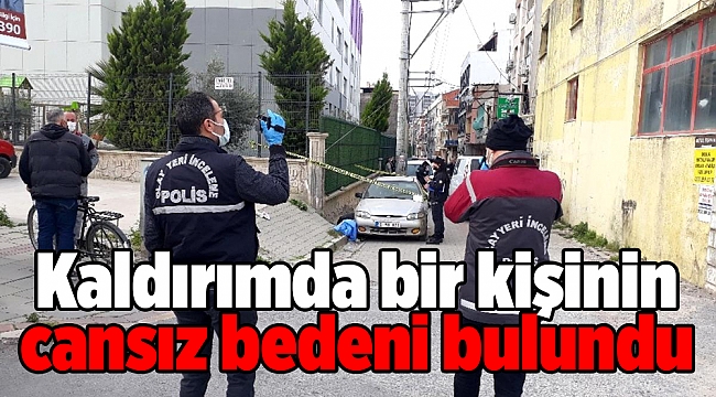 İzmir'de kaldırımda bir kişinin cansız bedeni bulundu