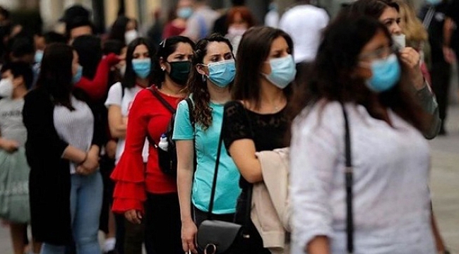 Kadınlar aşıya erkeklerden daha fazla yan etki gösteriyor