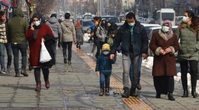 Mavi kategorideki Muş'ta validen 'gevşeme' uyarısı: Herkes maske takacak