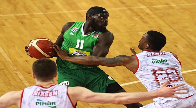 Pınar Karşıyaka kıl payı kaydetti