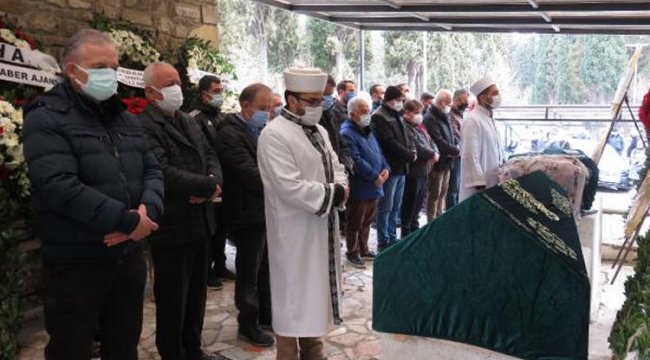 Türk basınının duayen ismi Seçkin Türesay'a veda