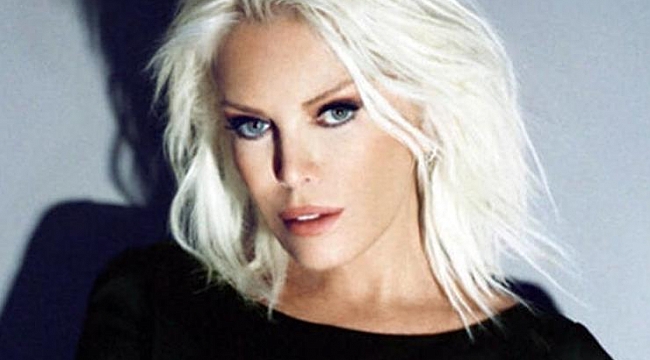 Ajda Pekkan'ın dizleri dayanmadı