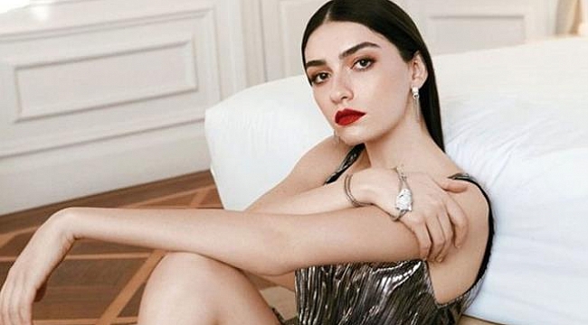 &quot;Bahar gelsin&quot; diyen Hazar Ergüçlü, art arda sütyensiz pozlarını paylaştı