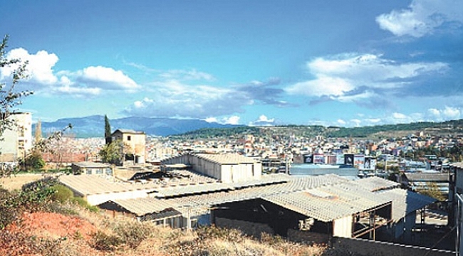 EGEÇEP: "İzmir'in Çernobil'i tüm şehri tehdit etmeye devam ediyor!"