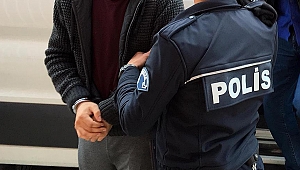 İzmir'de sahte dolar operasyonunda 3 kişi tutuklandı