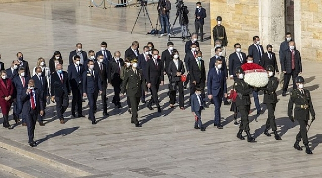 TBMM&#039;nin açılışının 101. yılı: Devlet erkanı Anıtkabir&#039;de