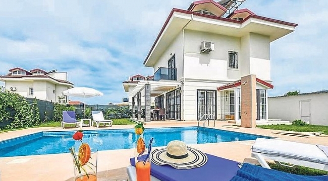 Ege'de kiralık lüks villa çılgınlığı