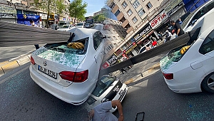 İstanbul Çekmeköy'de korkunç kaza! Demir çubuklar otomobile saplandı, 3 kişi ölümden döndü