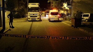 İzmir'de akrabalar arasında silahlı kavga: 4 yaralı