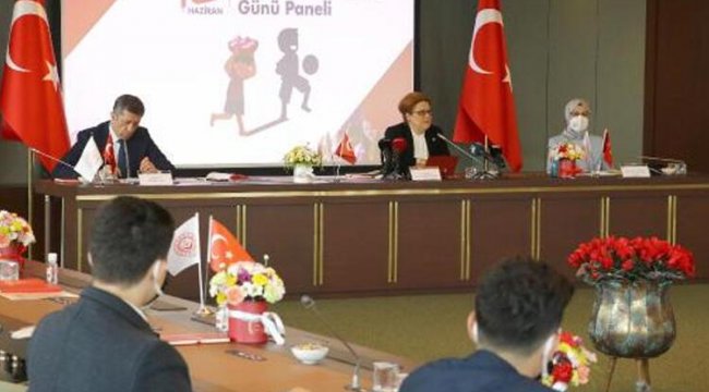 Bakan Selçuk ve Yanık, çocuklarla buluştu