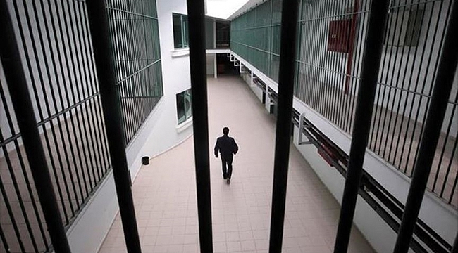Hükümlülerin ziyaret süresi 1 saatten 1,5 saate çıkarılacak
