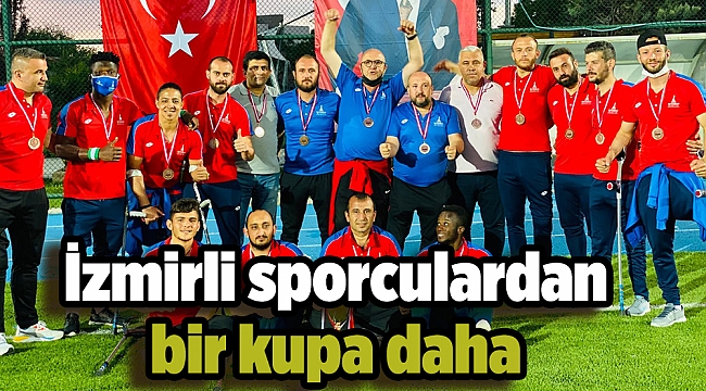 İzmirli sporculardan bir kupa daha