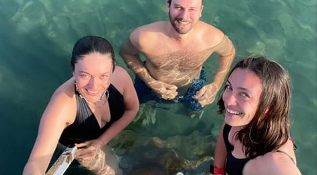 &#039;Kardeşler&#039; tatilde buluştu! Merve Dizdar 35 yaşına girdi