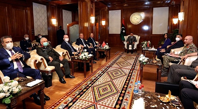 NATO zirvesi öncesi Libya ziyareti