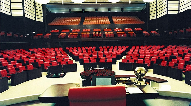 TBMM tatile çıkmayacak