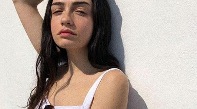 Hazar Ergüçlü yeni imajıyla takipçilerini ikiye böldü