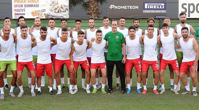 Karşıyaka sahaya indi