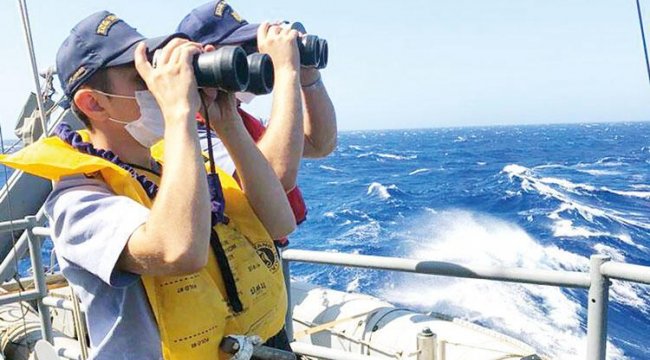 Kaş&#039;ta göçmen teknesi battı