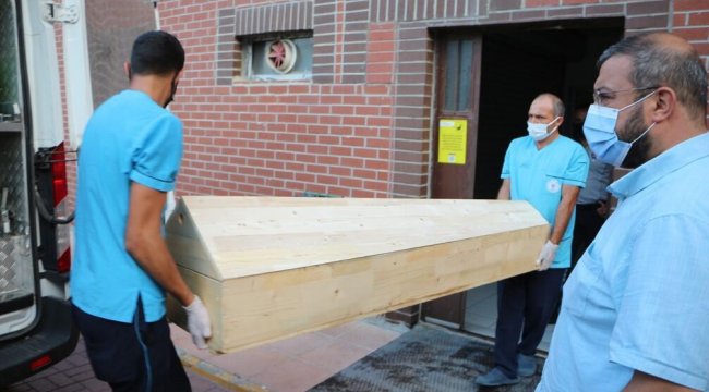 Arkadaşlarıyla pikniği giden kadın kazara vurularak öldü, üzerinden mermi çekirdeği düştü