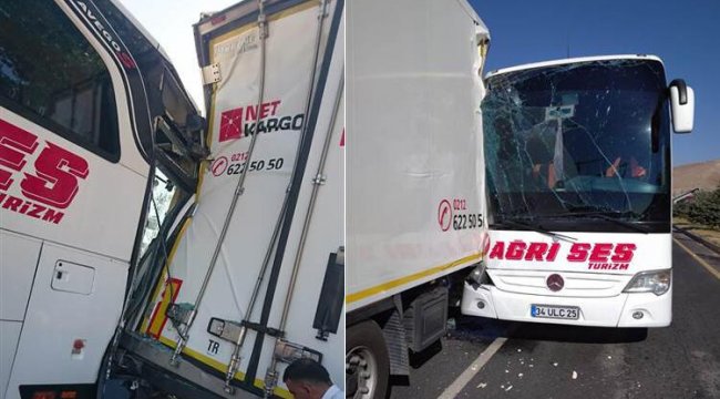 Erzincan'da yolcu otobüsü TIR'a çarptı: 26 yaralı